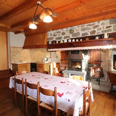 Casa vacanze Mandailles-saint-julien, 3 Pieces, 5 Personnes - Fr-1-742-207 *